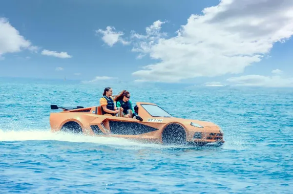 4 Seater Jet Car — photo 2 at Dubai Marina