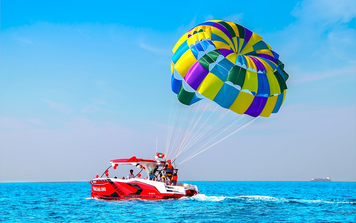 parasailing dubai marina